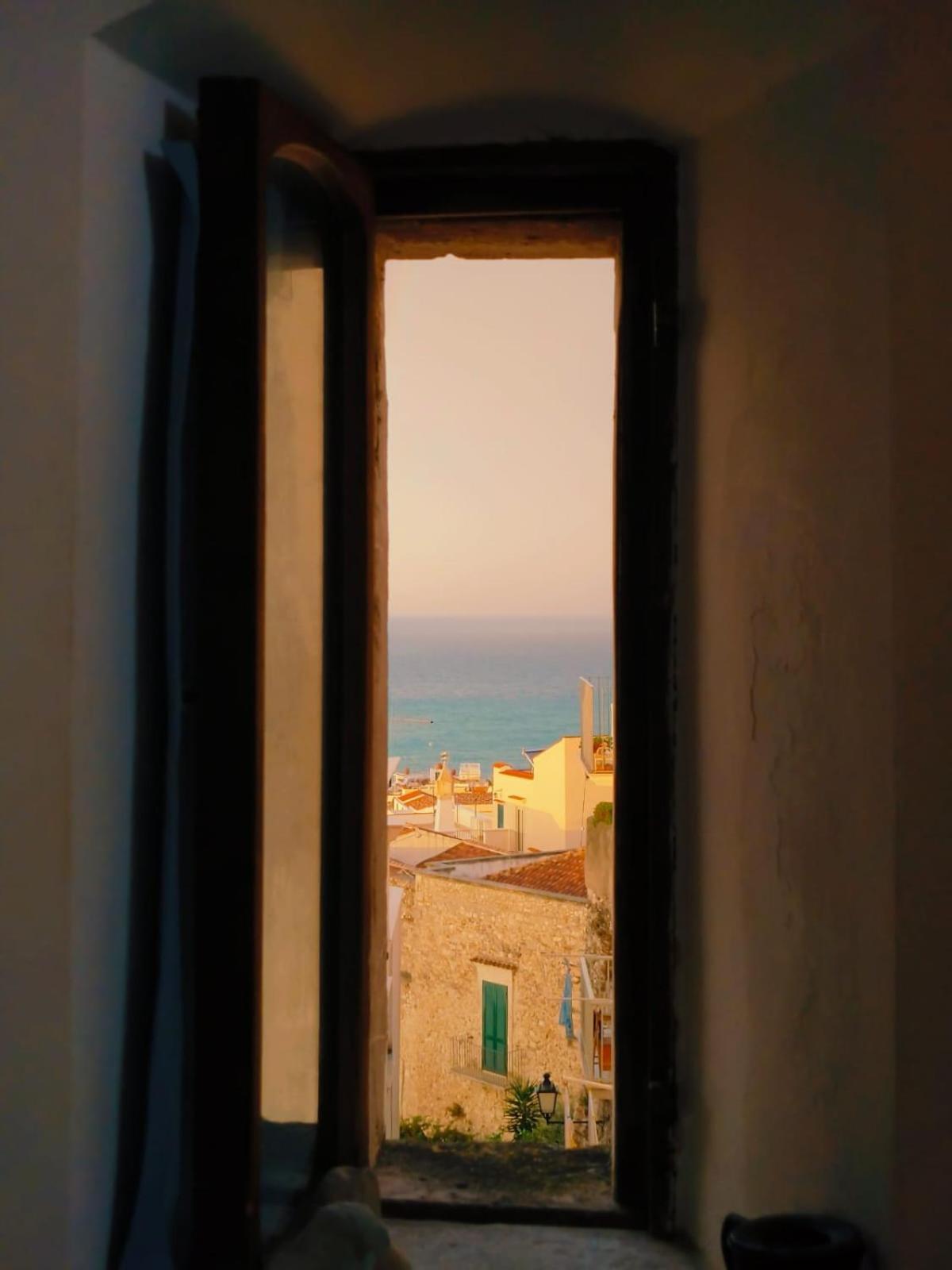 Torre La Mezzaluna Vieste Luaran gambar
